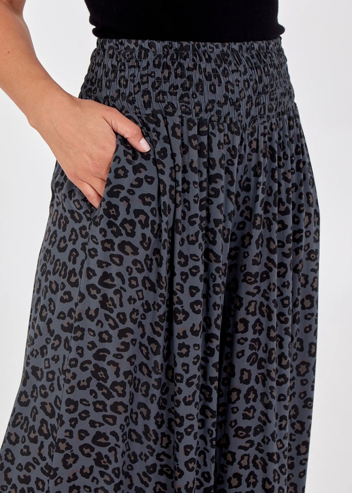 Sands - Culottes Animal Print / Charcoal
