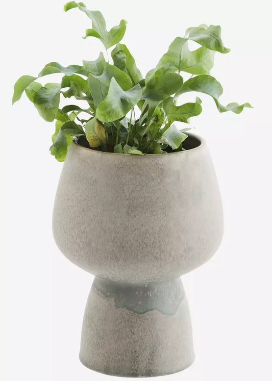 Madam Stoltz Stoneware Flower Pot - Light green