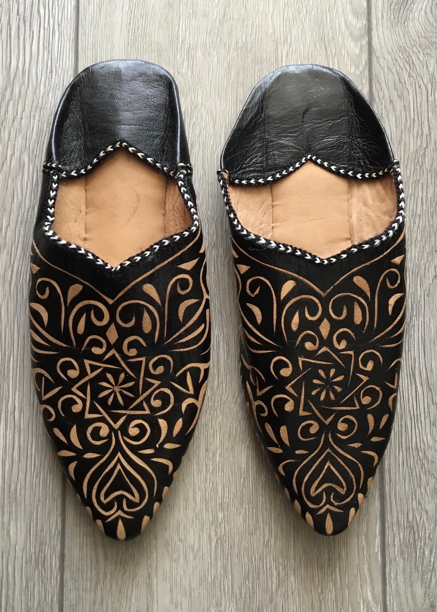 Bohemia Design - * Decorative Babouche Leather Slippers